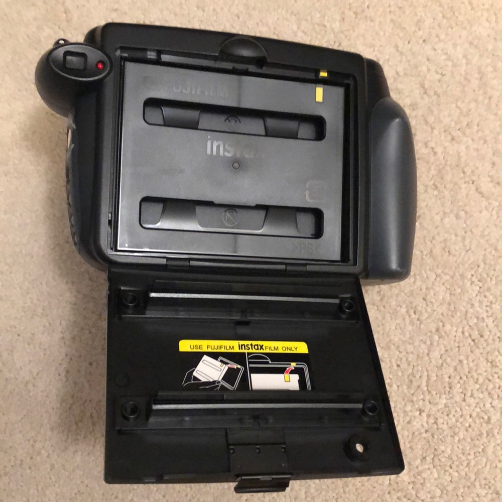 Camera - Picture 2 of 4